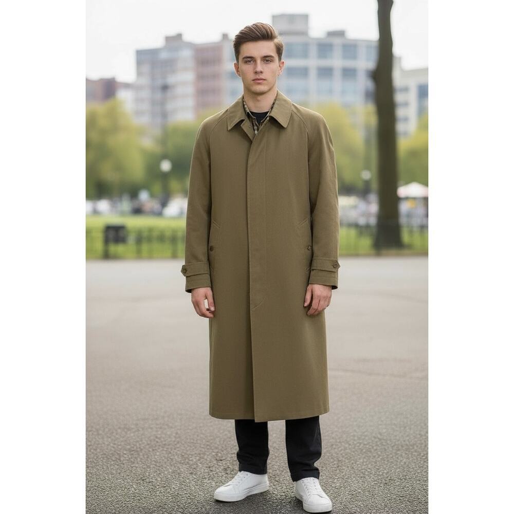 Vintage Burberry Men’s Trench Coat Size 44L